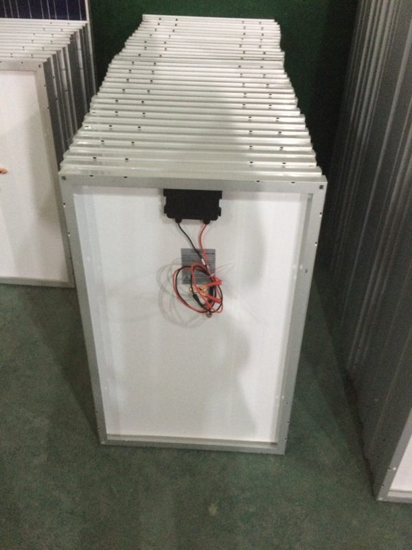 Factory directly sell high efficiency mono 150W solar panel OEM service available